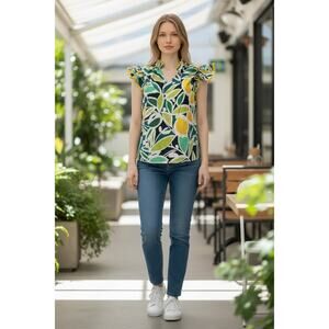 Stellah Lemon Print short sleeve V-neck blouse Size S